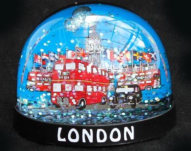 Bus/taxi plastic snowglobe